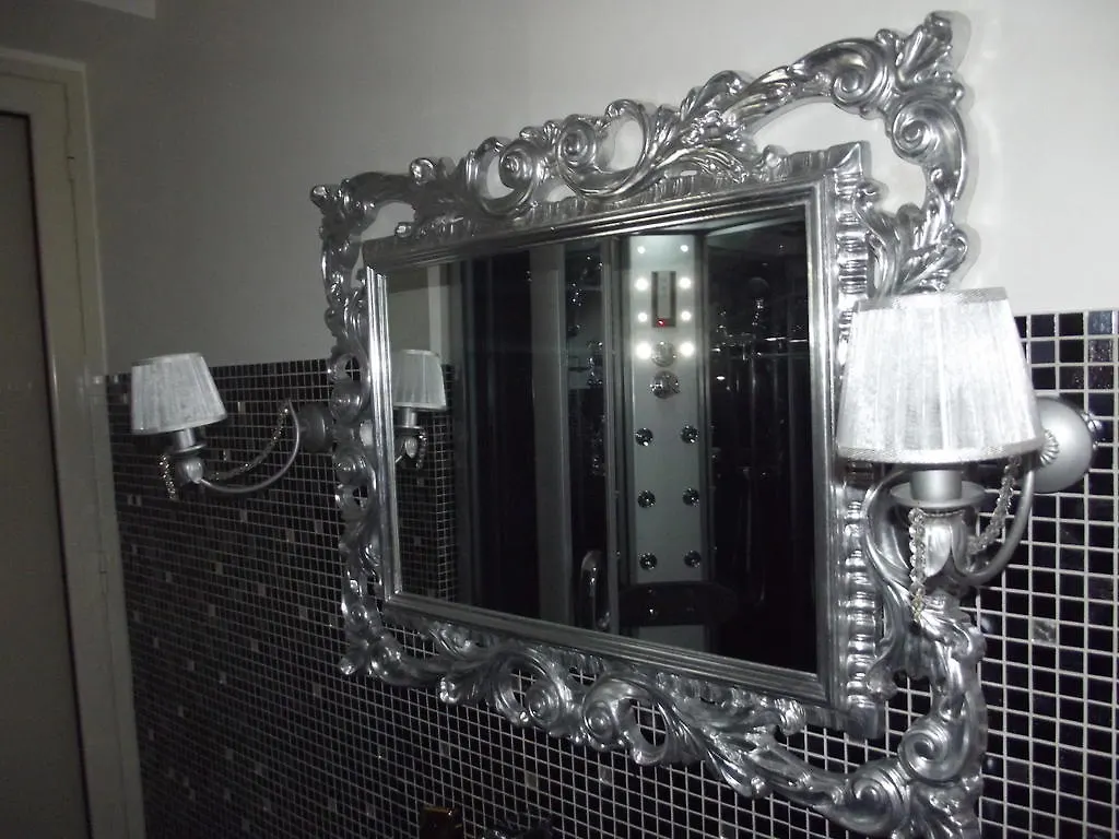 *** Bed & Breakfast Duca Di Uzeda Bed And Breakfast CTA Italien